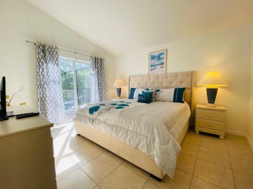 Southern Dunes Home Lake Views! Home