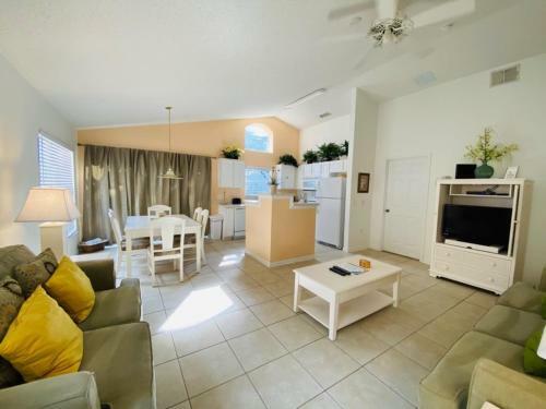 Southern Dunes Home Lake Views! Home