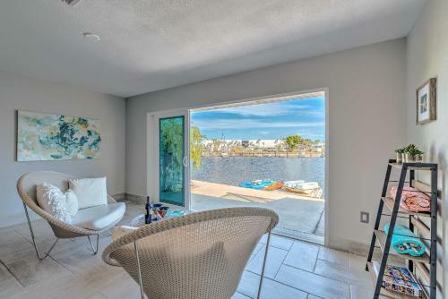 Canalfront Home Kayakers Paradise With Deck!