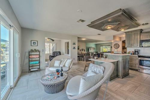 Canalfront Home Kayakers Paradise With Deck!