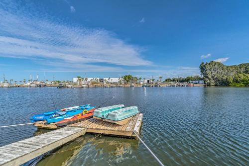 Canalfront Home Kayakers Paradise With Deck!