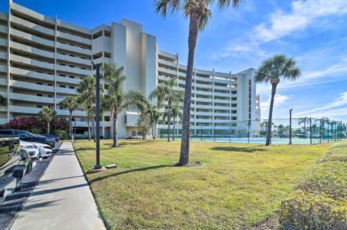 Apartamento Hudson Resort Condo With Private Beach Access!