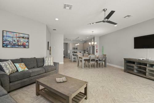 Fortebello Beachside - 162 With Private Pool