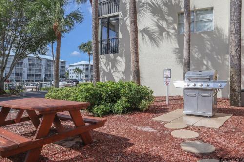 Hibiscus Pointe 764 By Kathy Nesbit Vacations