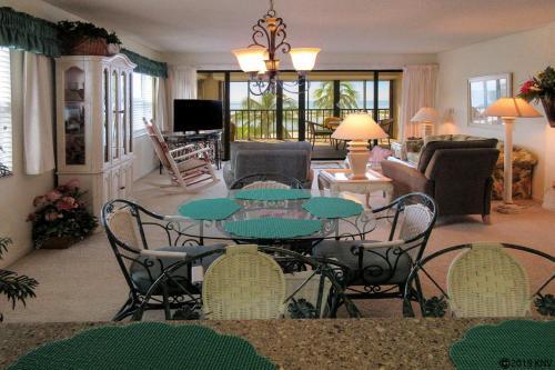 Eden House 306 By Kathy Nesbit Vacations