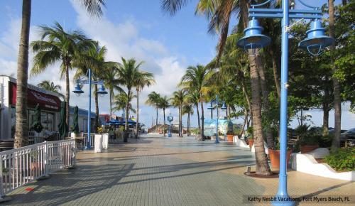 Estero Beach & Tennis 1108a By Kathy Nesbit Vacations