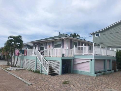 Upper Villa - Sunset Cottage At The Beach