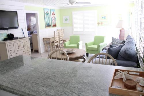 Upper Villa - Sunset Cottage At The Beach