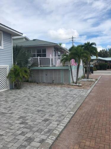 Upper Villa - Sunset Cottage At The Beach