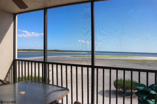 Carlos Pointe 413 By Kathy Nesbit Vacations