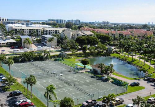 Estero Beach & Tennis 505b By Kathy Nesbit Vacations