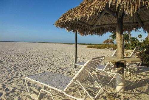 Castle Beach 302 By Kathy Nesbit Vacations