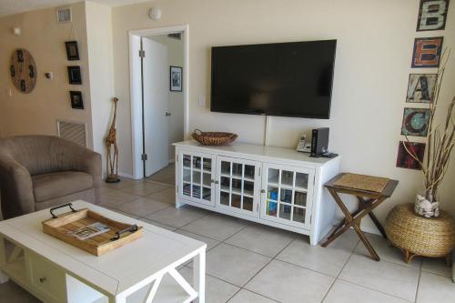 Castle Beach 302 By Kathy Nesbit Vacations