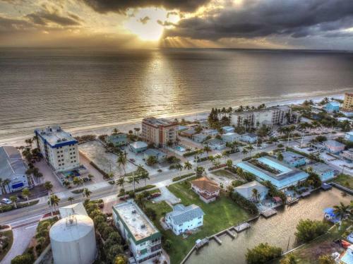 Apartamento 1 Beach Access, Close To Time's Square, On Water