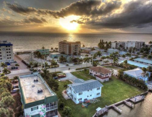 Apartamento 2 Beach Access, Close To Time's Square, On Water