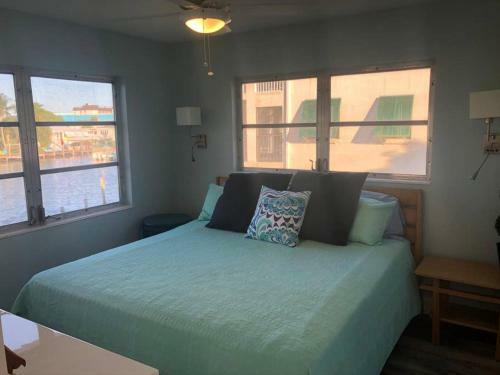Apartamento 2 Beach Access, Close To Time's Square, On Water