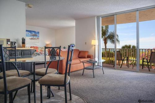 Estero Beach & Tennis 105b By Kathy Nesbit Vacations