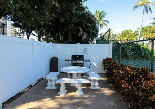 Creciente 213n By Kathy Nesbit Vacations