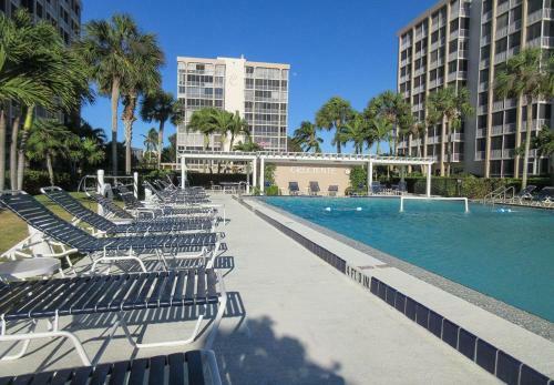Creciente 213n By Kathy Nesbit Vacations