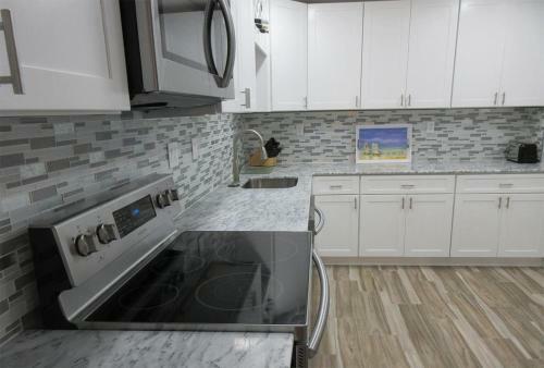 Creciente 213n By Kathy Nesbit Vacations