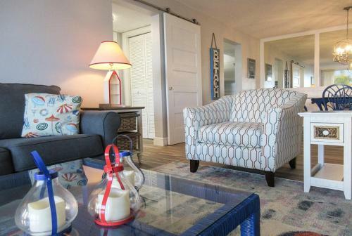 Creciente 213n By Kathy Nesbit Vacations