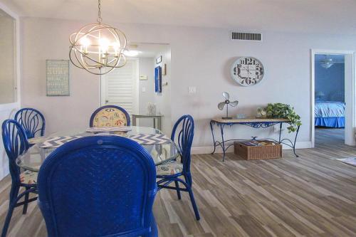 Creciente 213n By Kathy Nesbit Vacations