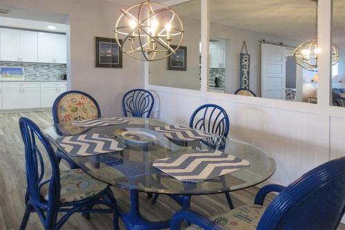 Creciente 213n By Kathy Nesbit Vacations