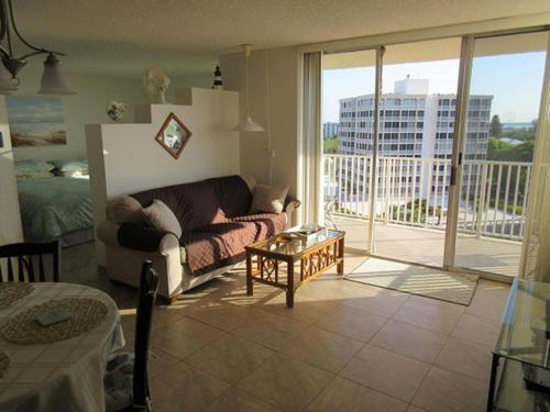 Estero Beach & Tennis 701a By Kathy Nesbit Vacations