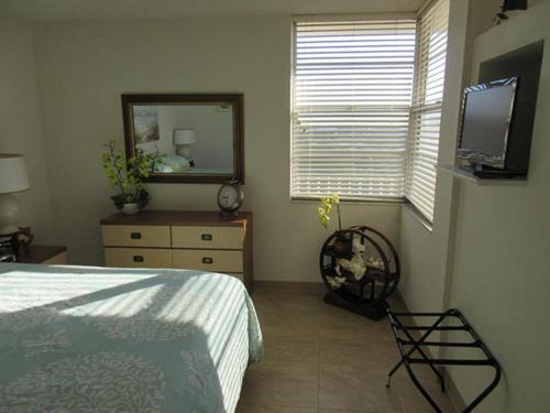 Estero Beach & Tennis 701a By Kathy Nesbit Vacations