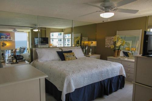 Estero Beach & Tennis 701b By Kathy Nesbit Vacations