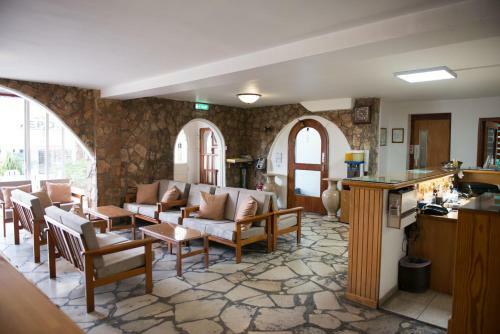 Le Village Hotel