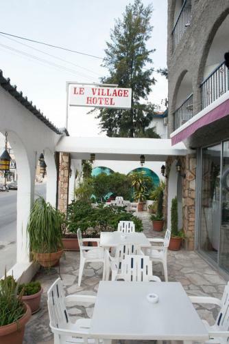 Le Village Hotel