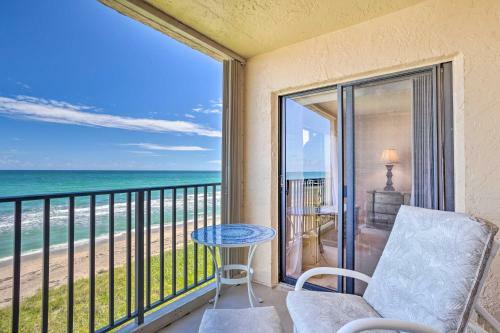Apartamento Oceanfront Jensen Beach Condo - Golf Nearby!