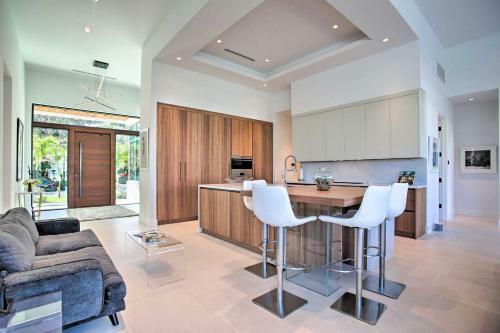 Sleek And Chic Waterfront Home With Private Pool!