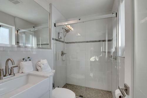 Wilton Manors Cottage 4 Bd 4 Bth W/2 Private Pools