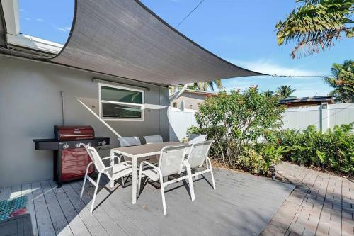 Wilton Manors Cottage 4 Bd 4 Bth W/2 Private Pools