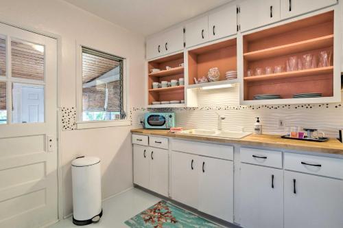 Historic Lake Worth Cottage With Private Yard!