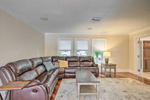 Lake Worth Waterfront Home - 5 Mi To Beach!