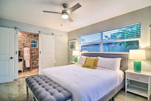 Updated Largo Home With Private Pool And Lanai!