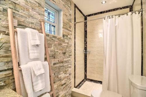 Updated Largo Home With Private Pool And Lanai!