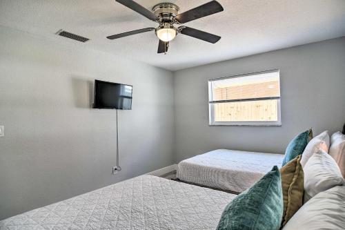 Bright Largo Home With Pool About 7 Mi To Beaches!