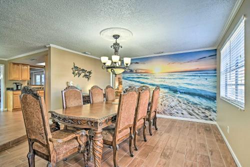 Idyllic Largo Escape With Private Pool And Lanai!