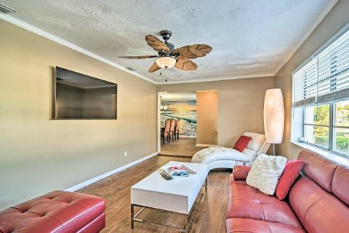 Idyllic Largo Escape With Private Pool And Lanai!