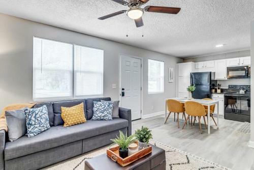 Cozy Apartment On Shaded Street!