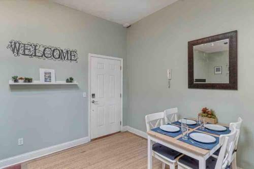 Stylish 2 Br Apartment - Perfect For Relaxing!