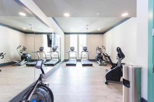 Stay Gia Modern 2 Bedroom Apartment At The Exchange