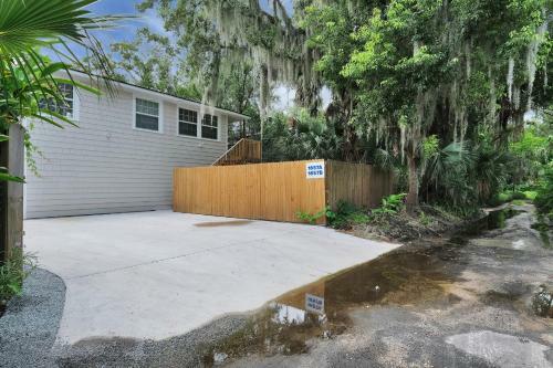 Sunny Apartment In Walkable San Marco!