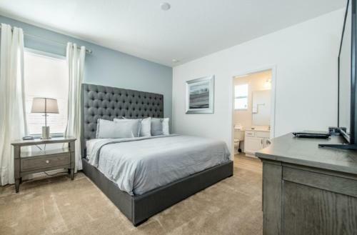 Slide Way Large Vacation Home