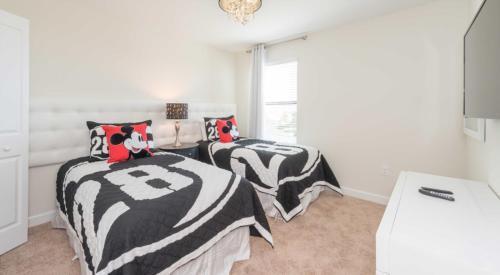 Champions Gate Grand Escape - Six Bedroom Home