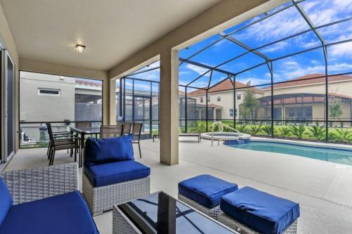 South Facing Pool Spa, Game Room Home Is Loaded! Villa